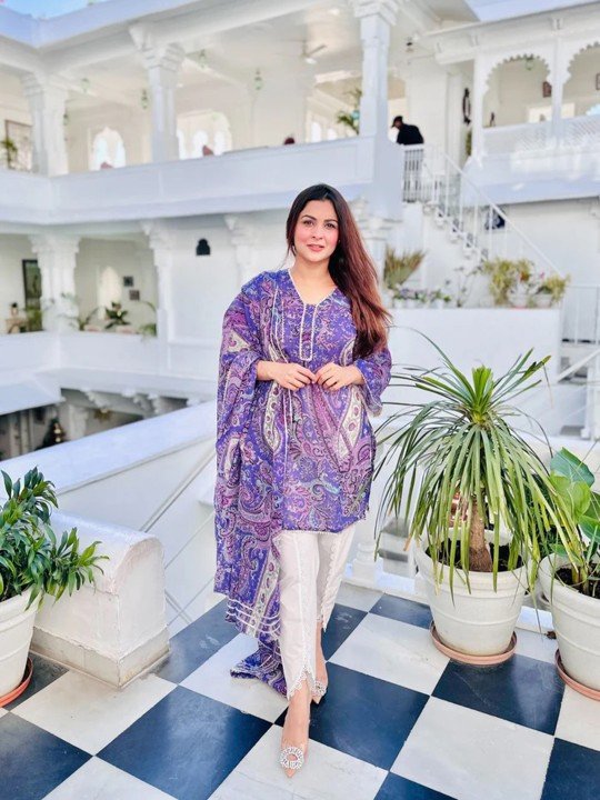 Paisley Printed Regular Straight Kurta with Trousers & With Dupatta